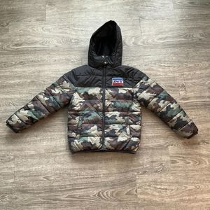 Levi’s Hooded Puffer Coat Jacket Youth Medium 10-12 Yrs Camouflage  Black‎ Green